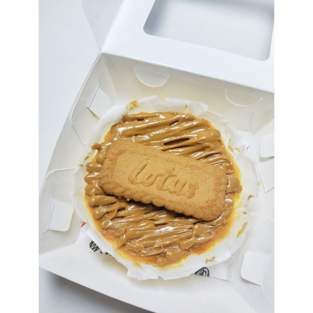 

Basque Burnt Cheesecake berbagai toping d.10 cm