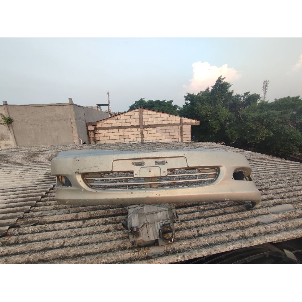 bumper bemper depan mobil Toyota Kijang lgx 2003 Original