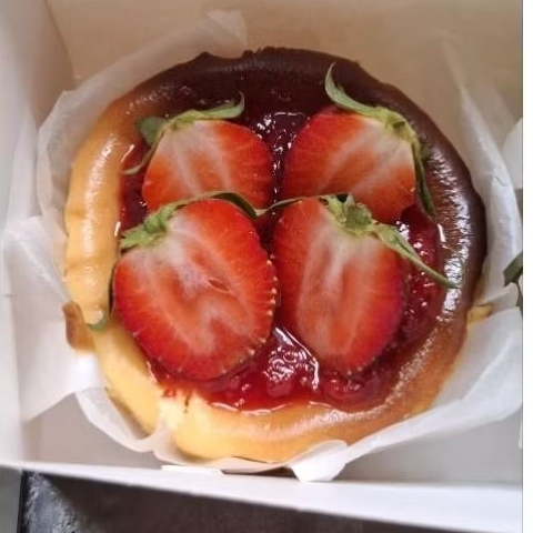 

birthday cake diameter 10cm basque burn cheese cake