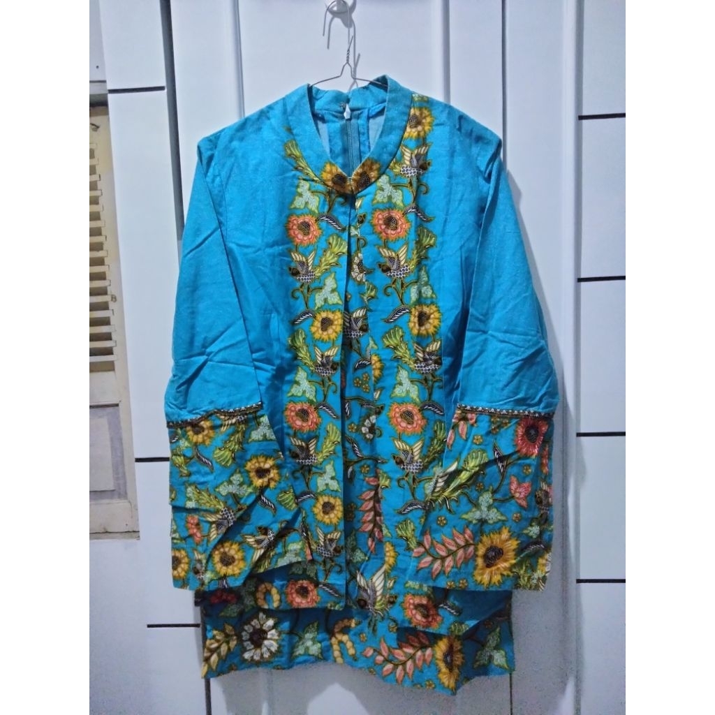 Preloved Atasan Wanita Batik Kantoran