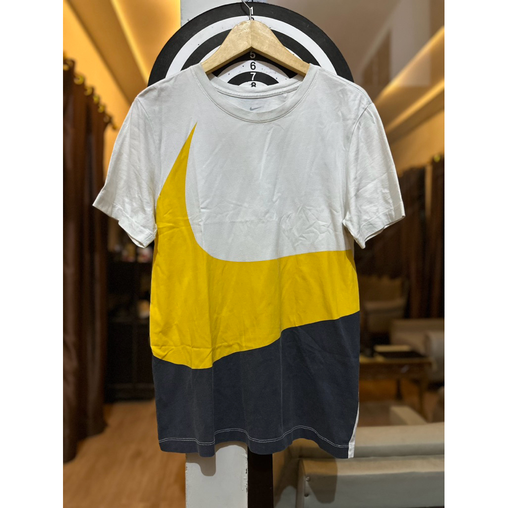 Nike Big Swoosh 3 Colour T-Shirt