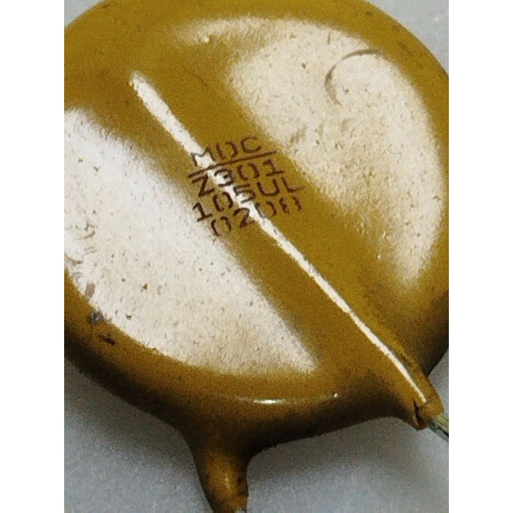 Capasitor MDC 2301 105UL