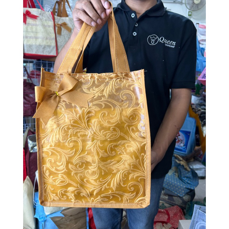 

Kekinian HARGA LUSIN ISI 12 BIJITAS HAJATAN BOX NASI EMBOSS KOMBINASI TEXTURE TIMBUL SIZE 22x22x3