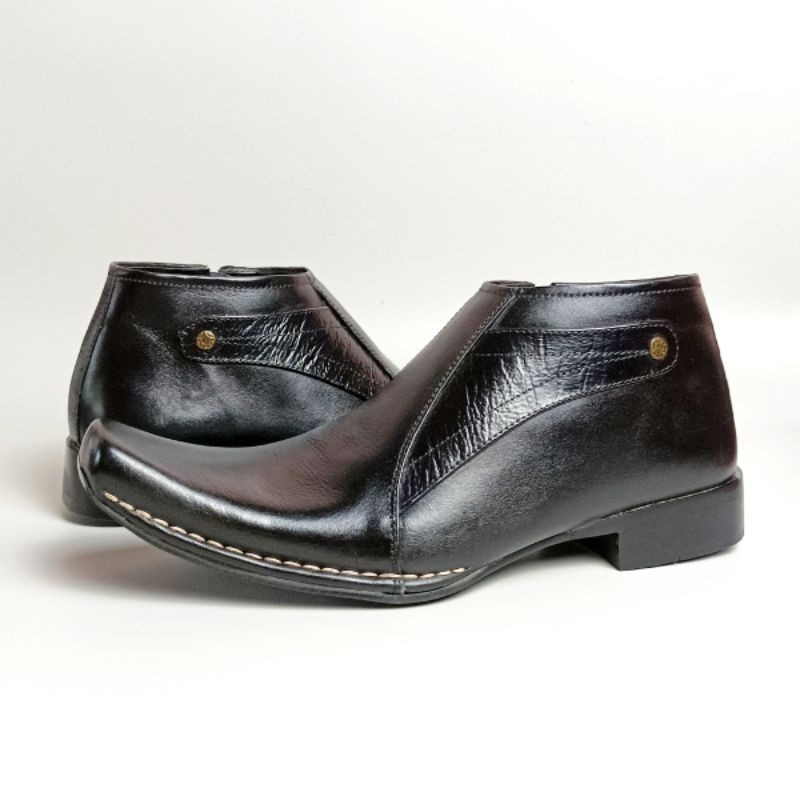 Sepatu Formal Kulit Asli 1509 Sepatu Pantofel Kerja Cowok Model Tinggi Size 39-44 - TokoShoesBandung