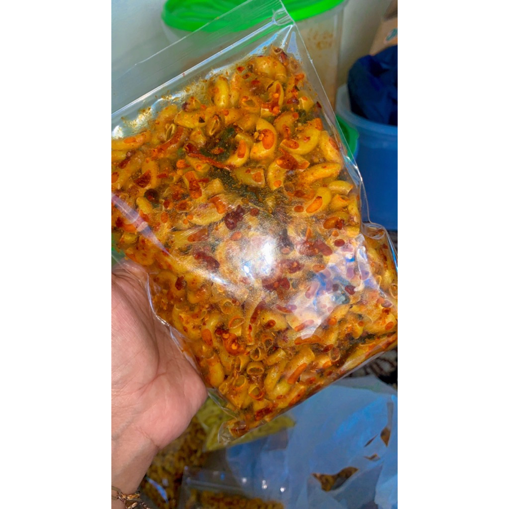 

paket bundling makaroni Jhontor Chili oil 1kg 1/2kg