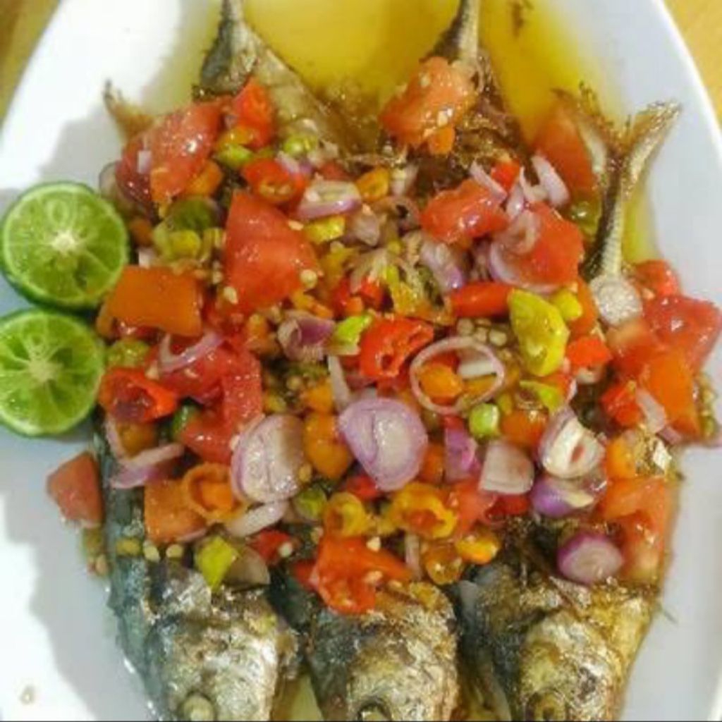 

Ikan Kembung Goreng Sambal Dabu Dabu