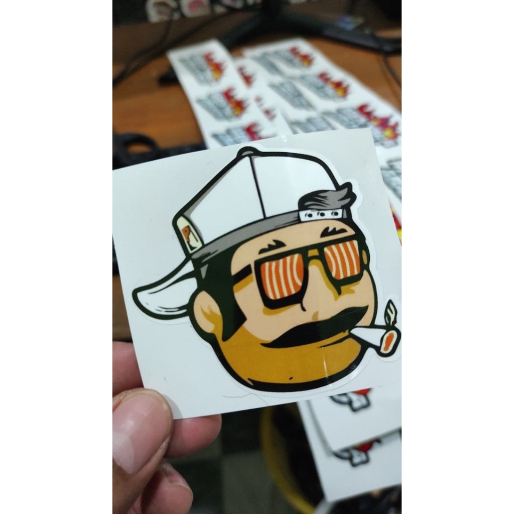 stiker motor pilloter orang glossy