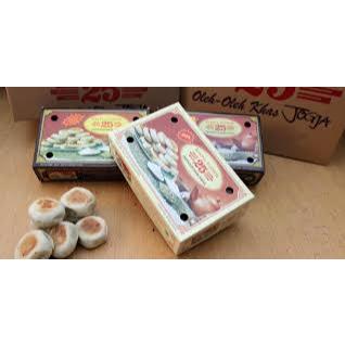 

Bakpia Pathok 25 Khas Jogja