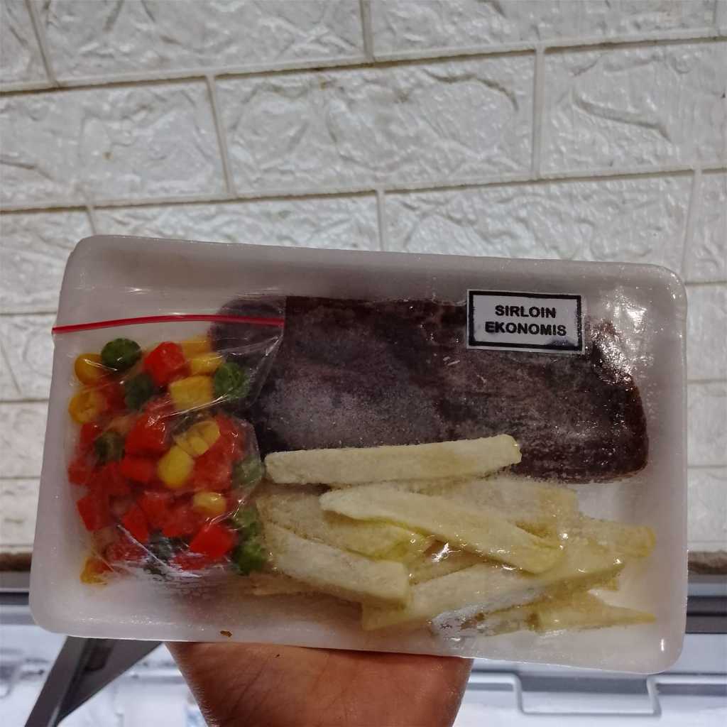 

Paket Hemat Steak Sirloin Striploin Reguler Premium with Potato and Veggies - Kheiza Frozen