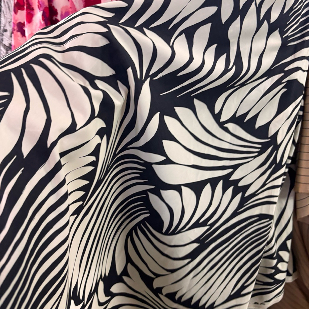 Kain Katun Poplin Premium - kain poplin motif etnik premium - kain cotton poplin motif premium - kai