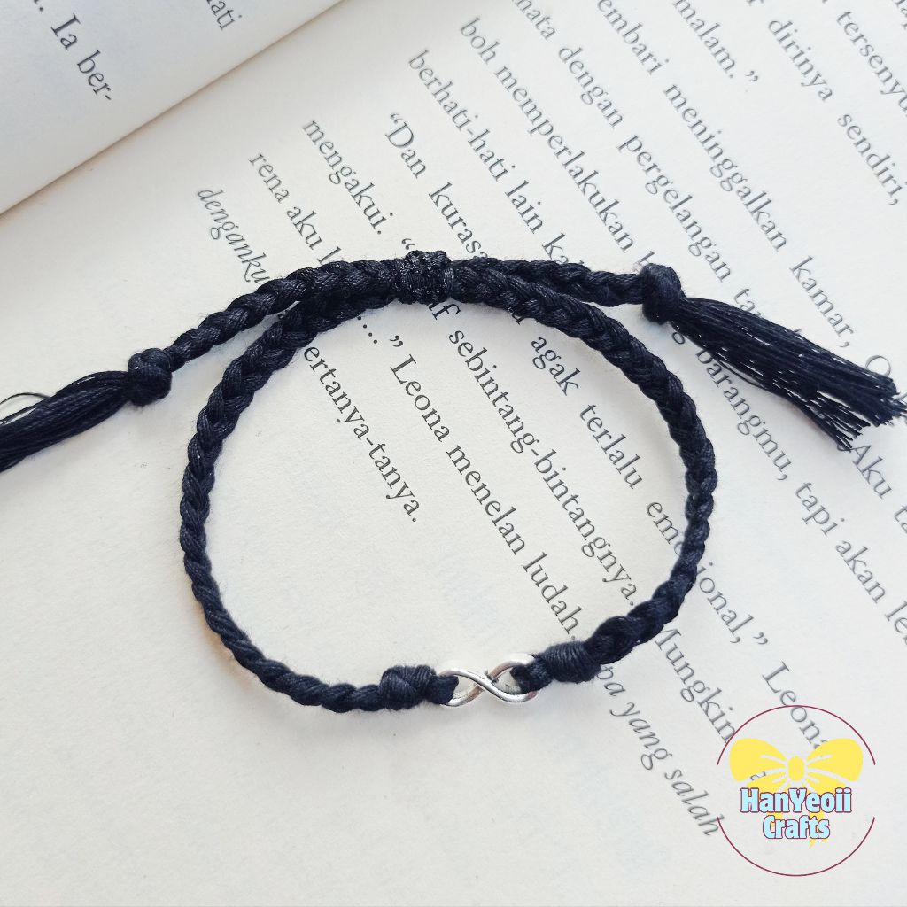 Hanyeoii.crafts | gelang couple / gelang benang kepang / gelang tali /gelang sulam / gelang bintang 