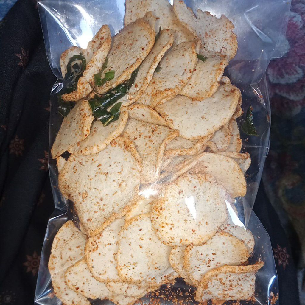 

basreng pipih pedas daun jeruk