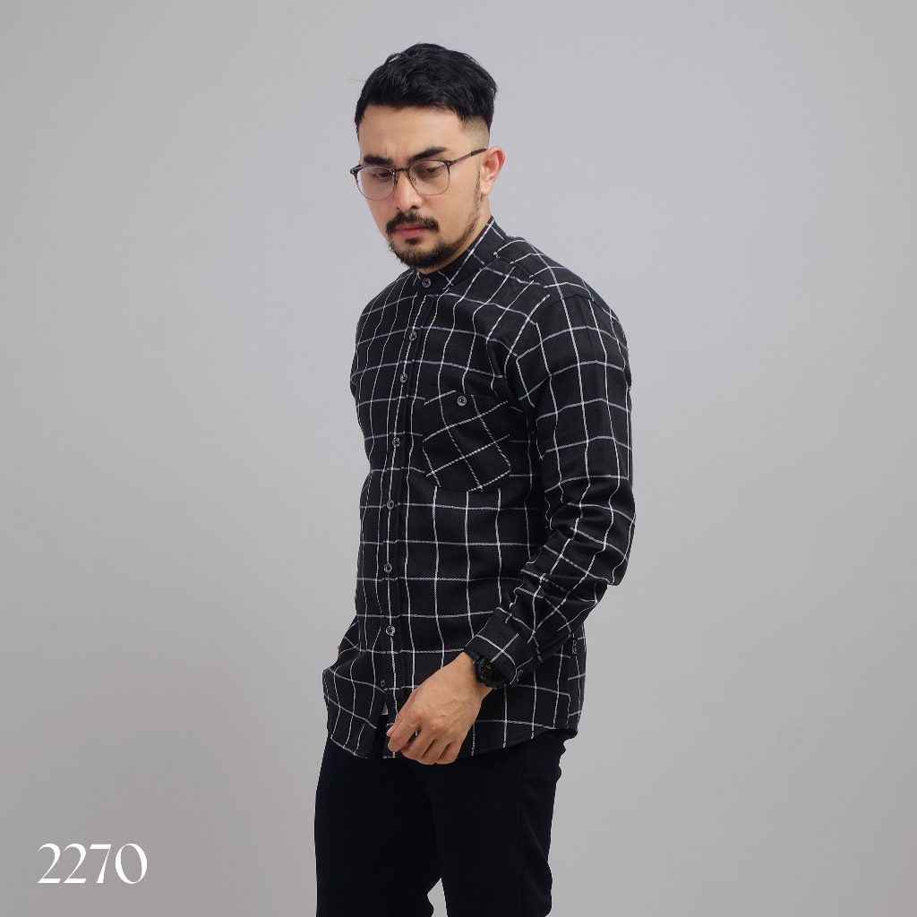 PAKAJI Kemeja Pria Flanel Kerah Sanghai Koko Lengan Panjang Premium Hitam List Putih 2270