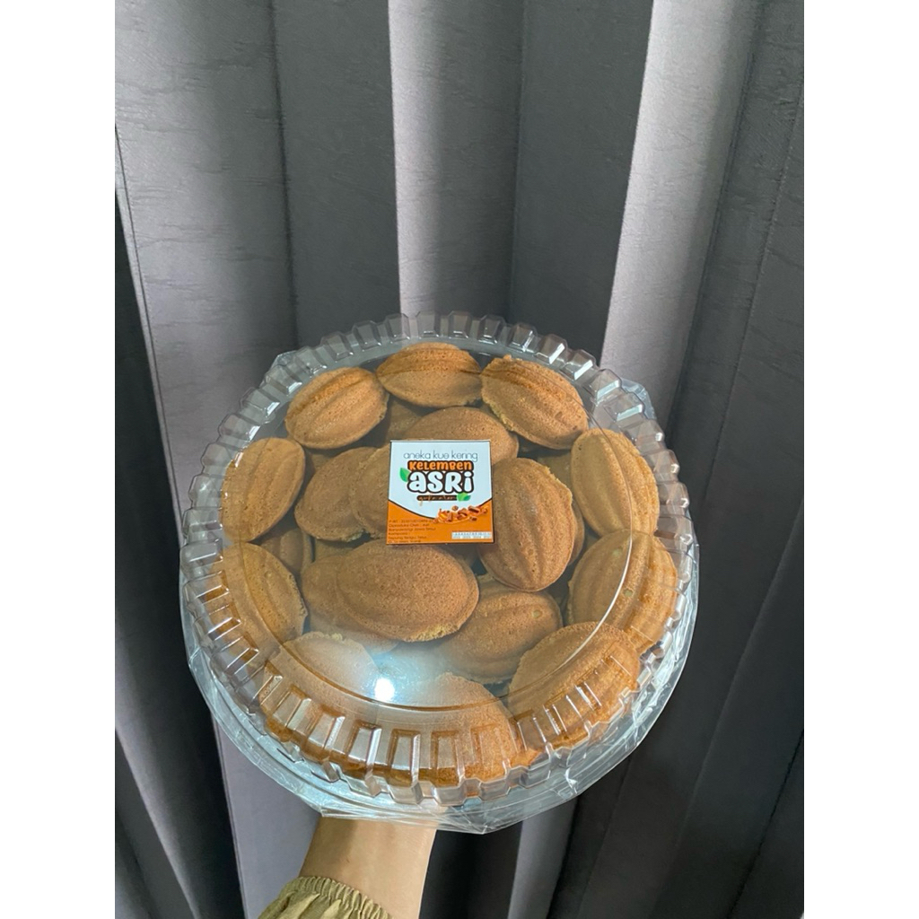 

KELEMBEN ASRI KHAS BANYUWANGI/bolu kering/kue kura-kura/bolu kelemben/bolu kuwuk