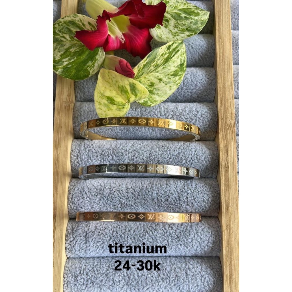 gelang cartier titanium