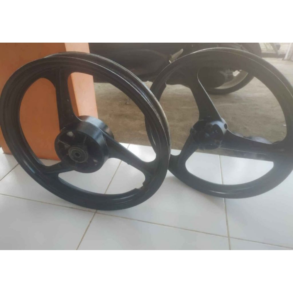velg roda depan belakang yamaha fiz R original copotan