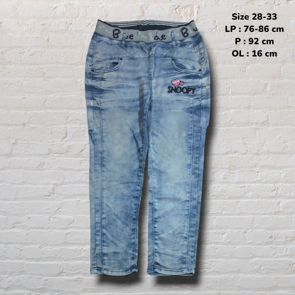 Size 28-33 Celana Panjang Longpants Jeans Snoopy Blue Washed Fading Regular fit    Second Preloved #