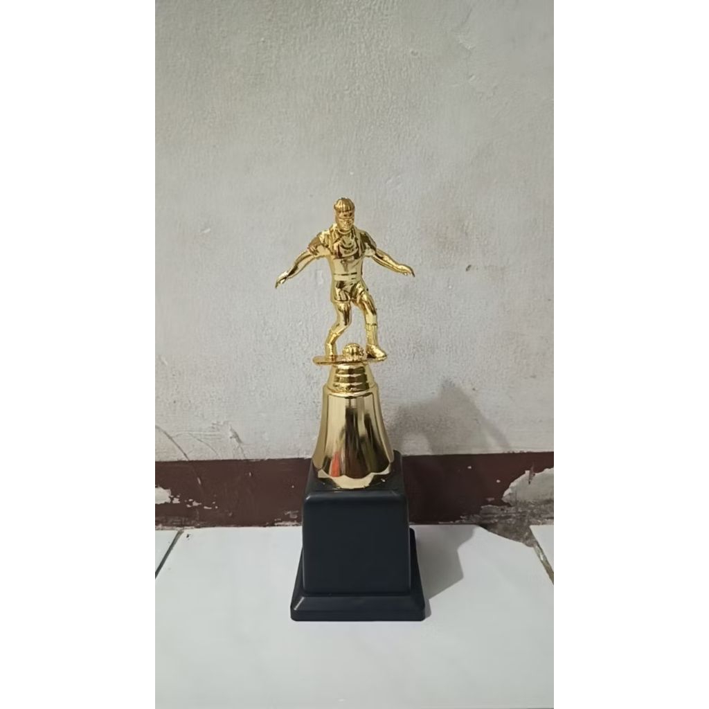 Trophy Bola pemain terbaik | Trophy pemain terbaik| Trophy 1 kaki