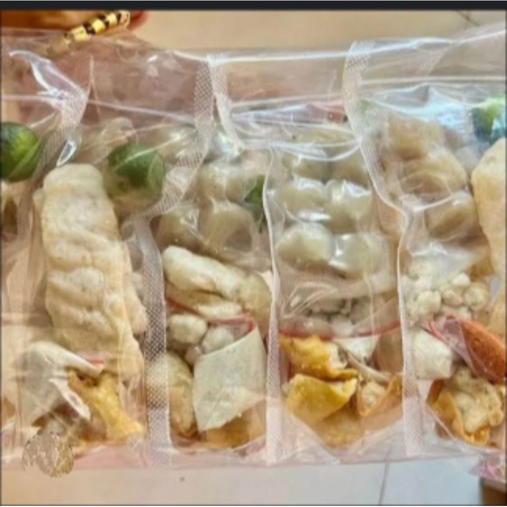 

BOCI/BAKSO ACI SUPER ENAK SUPER PEDAS PER 5 PCS NYA YU DI BELII