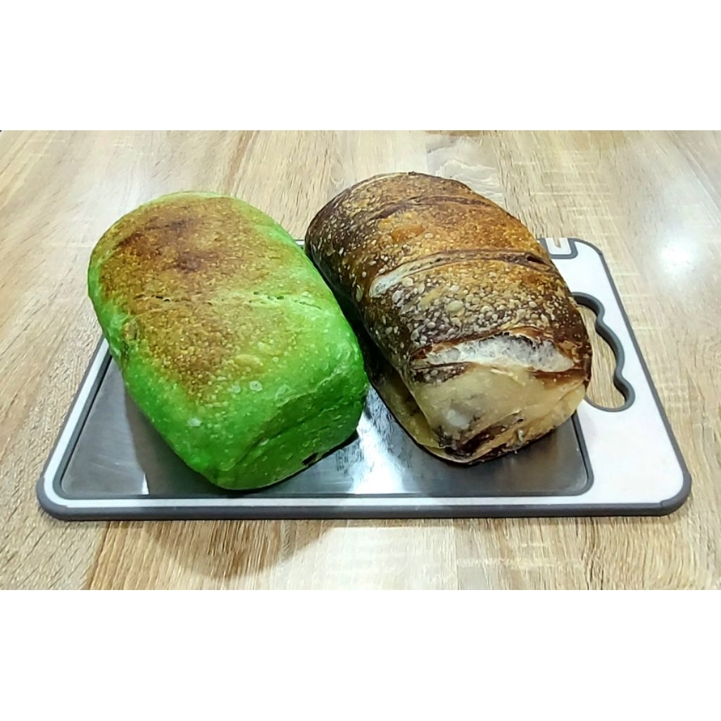

Sourdough Pandan Raisin Honey Loaf| | Bong's Artisan Bakery