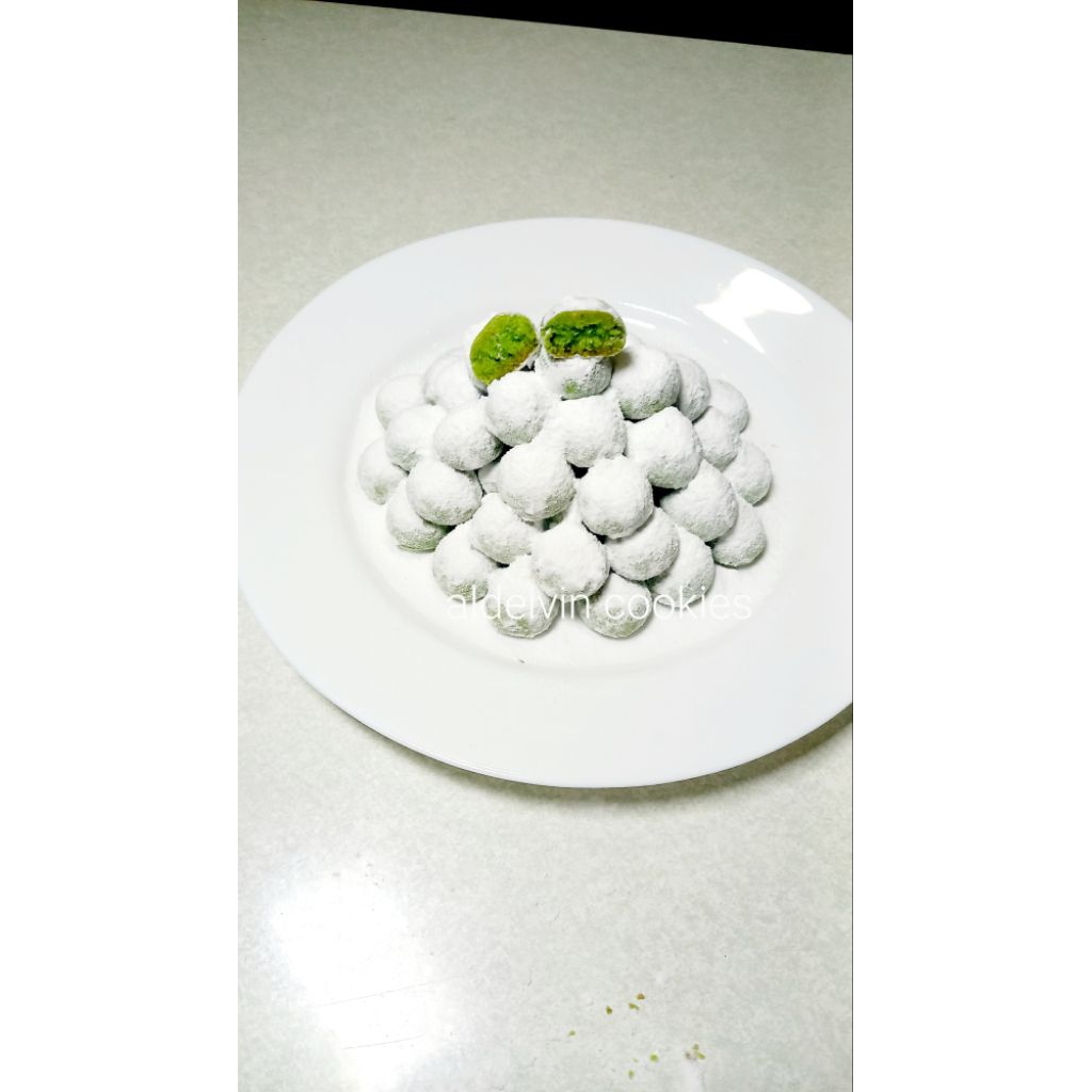 

Kue Putri salju premium