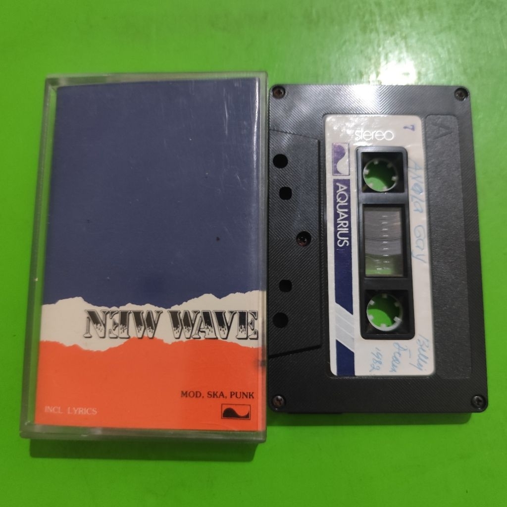 Kaset NEW WAVE