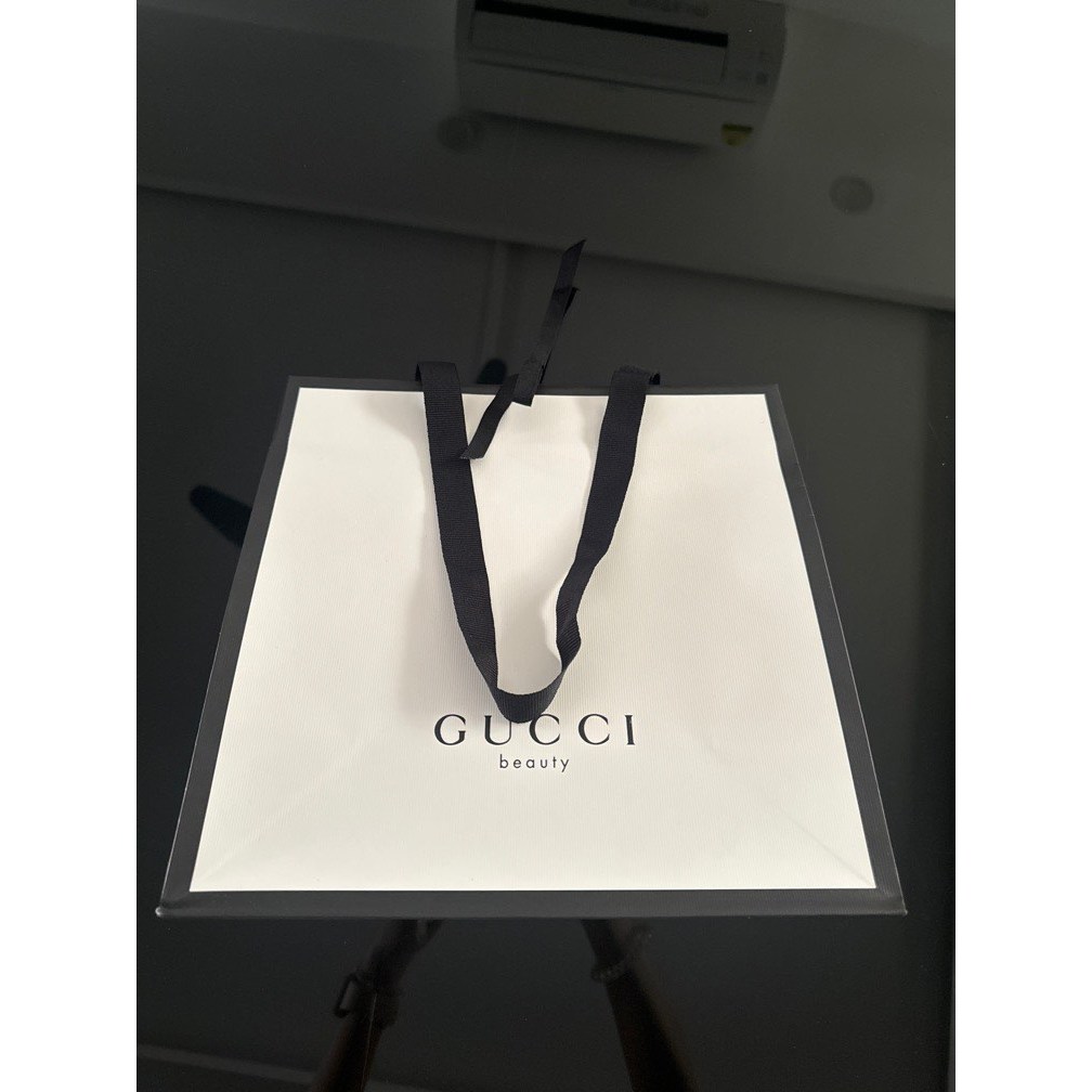

GUCC1 AUTHENTIC PAPERBAG
