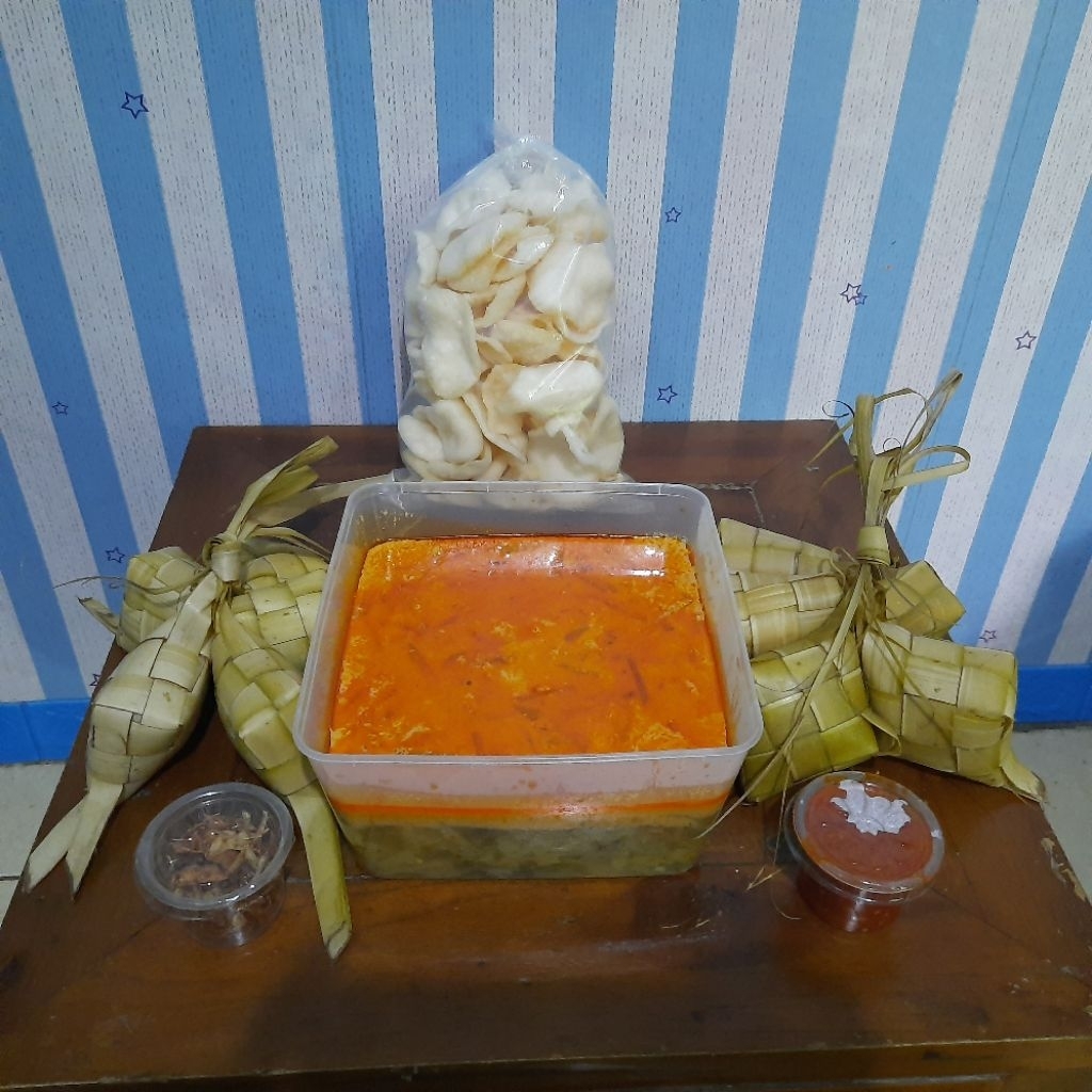 

Paket A Ketupat Lebaran