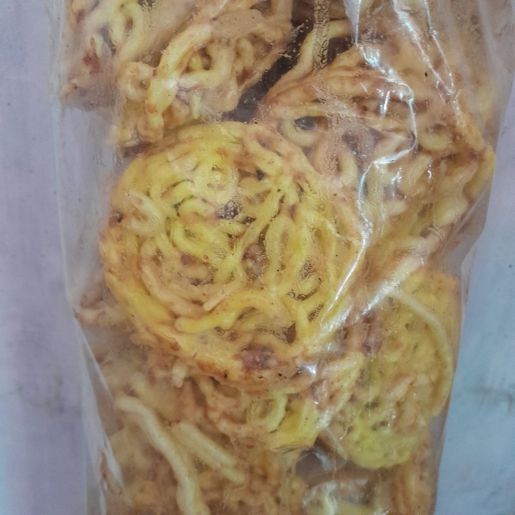 

krupuk mie ciplok isi 1 kg