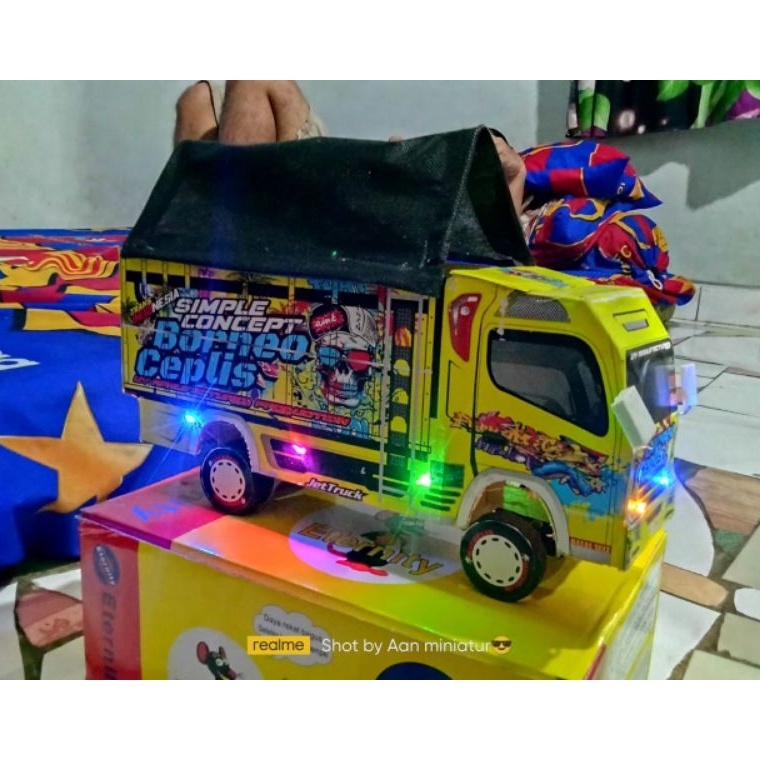 KODE T34Q Miniatur Truk Oleng Miniatur Truk Lampu Terpal Murah Truk Oleng Roda Kayu Bisa Cod