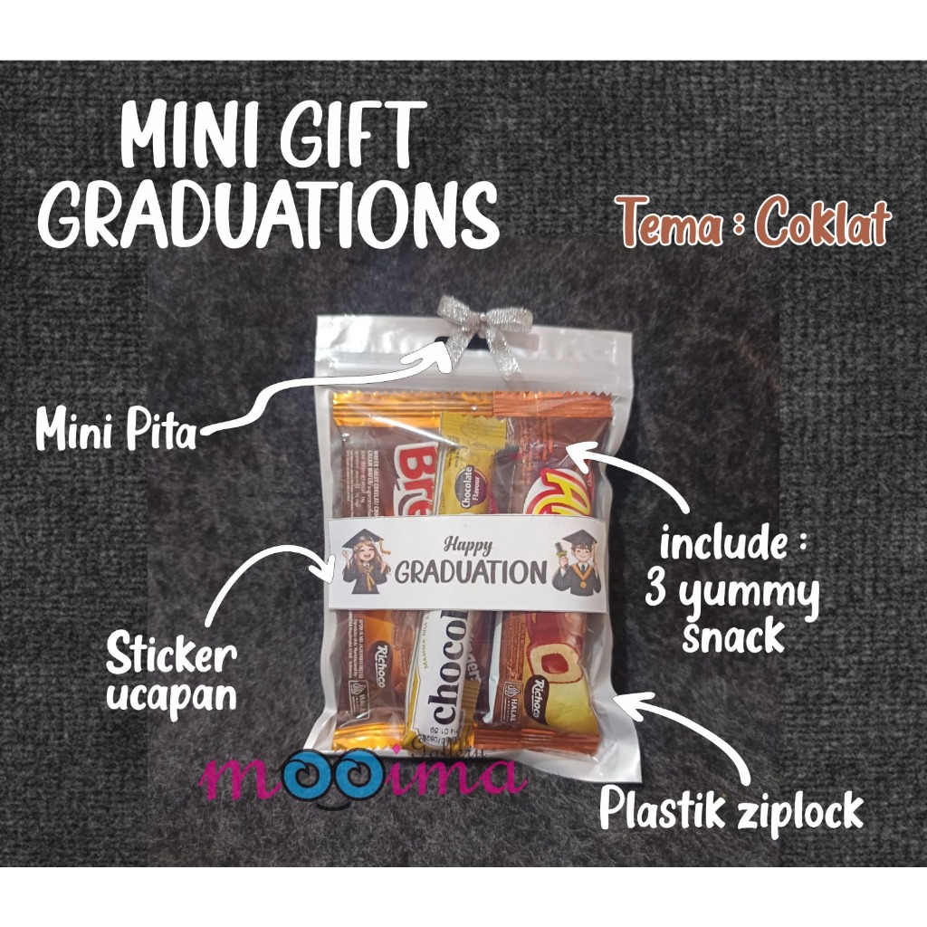 

mini graduation gift snack tema warna / mini gift hampers snack