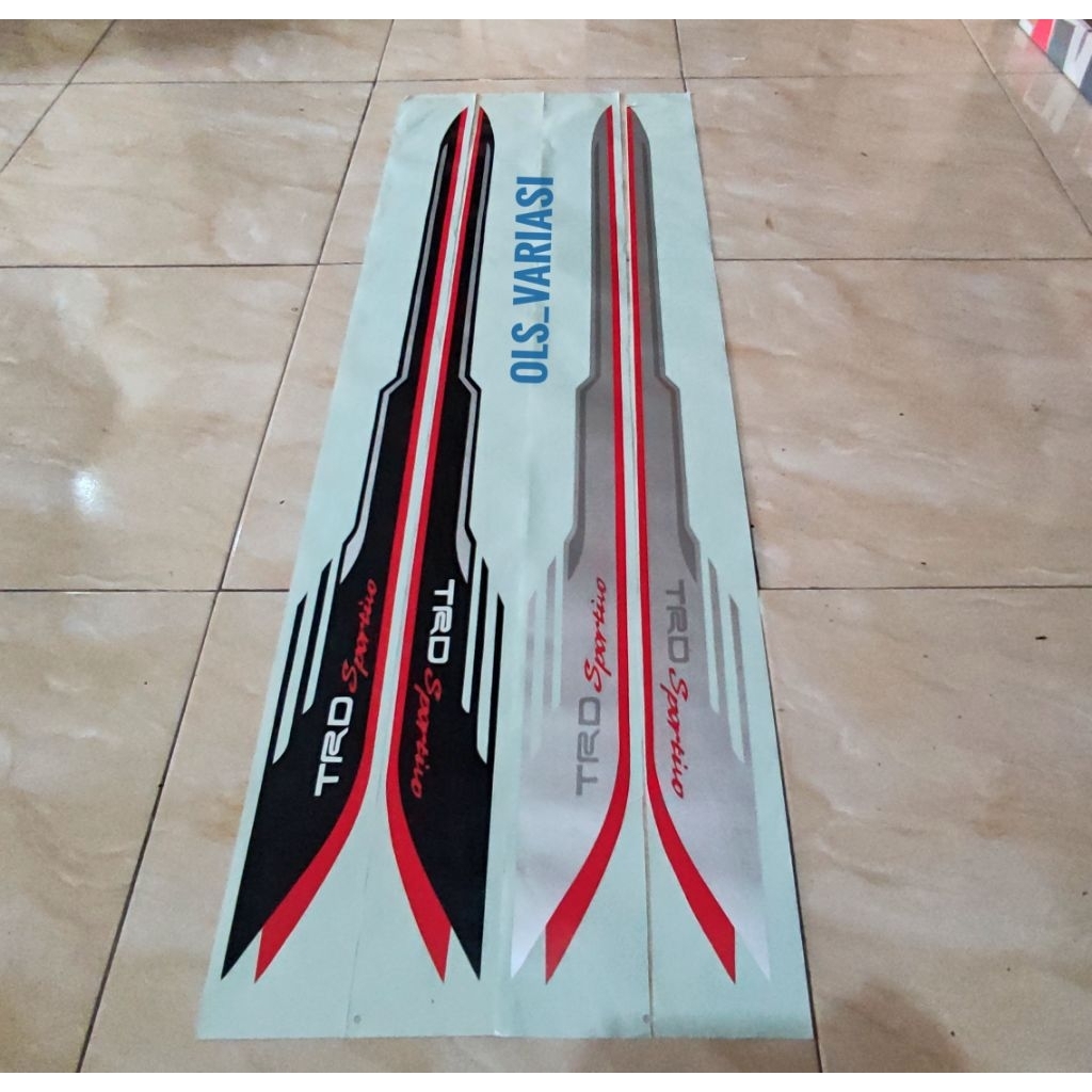 stiker mobil Calya Sigra / sticker stiker body samping Calya Sigra / stiker body calya  / list body 