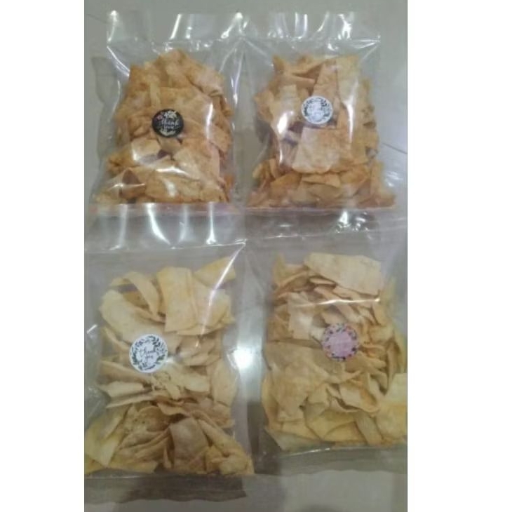 

keripik kebab 100gr, plastik ukuran 1/2kg, rasa keju atau keju extra pedas