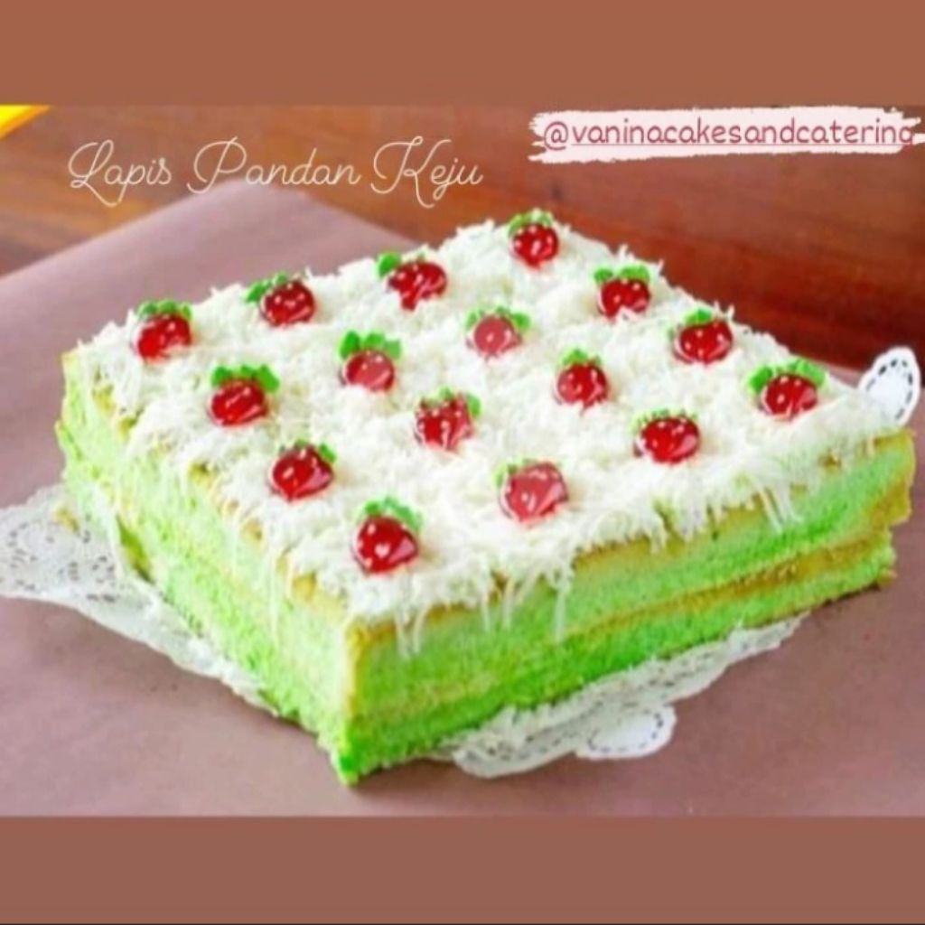 

Bolu Lapis Pandan Keju / Pandan Cheese Birthday Cake / Kue Ulang Tahun