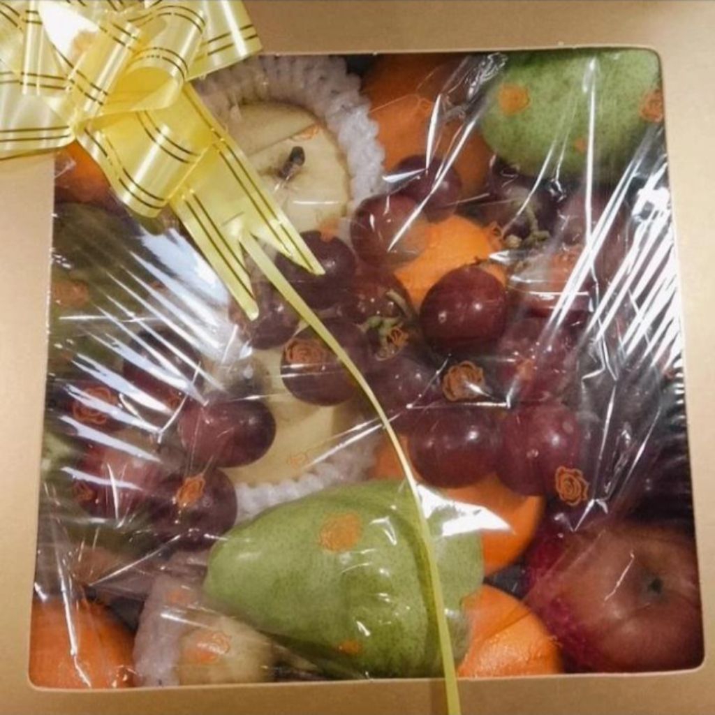 

Parcel Buah Segar / Fruit Mini Hampers / Giftbox / Parsel