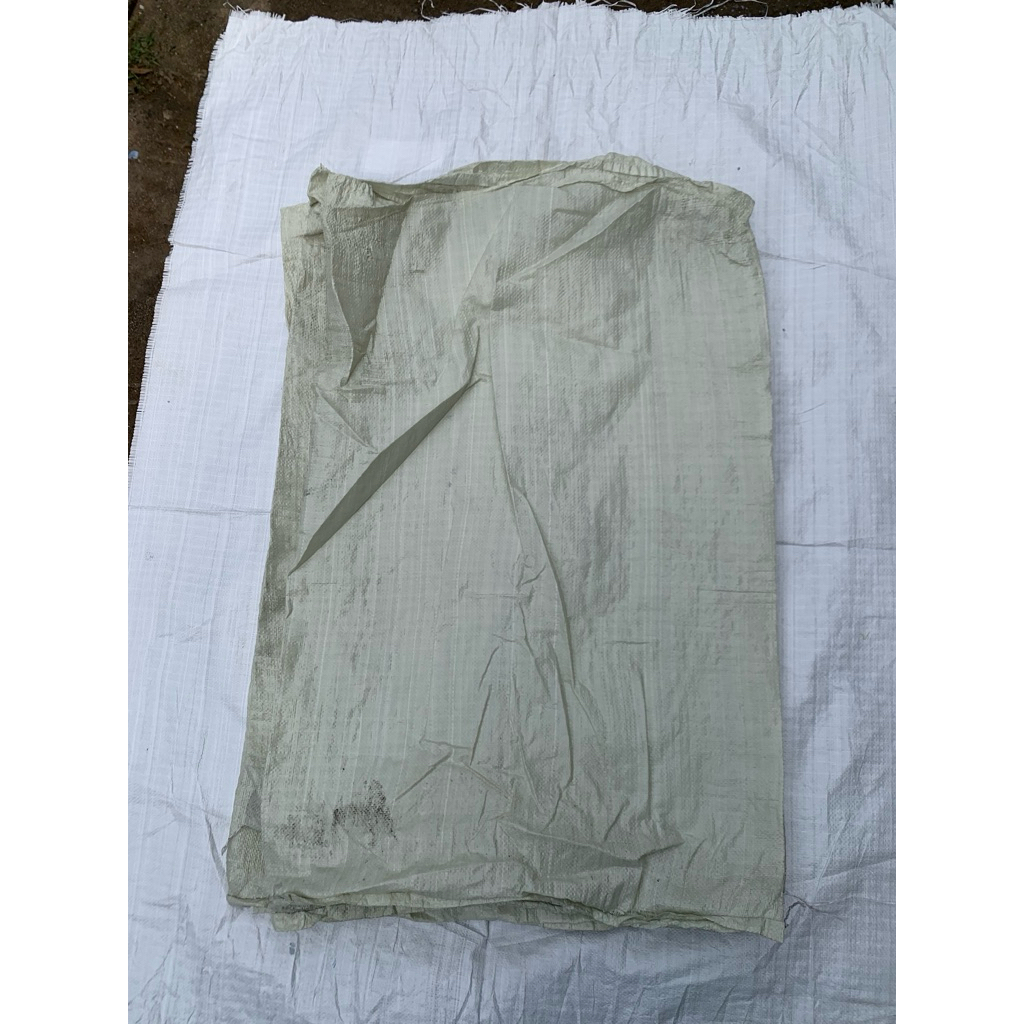 karung 50kg bekas grade a ukuran 65x100 isi 50 pcs