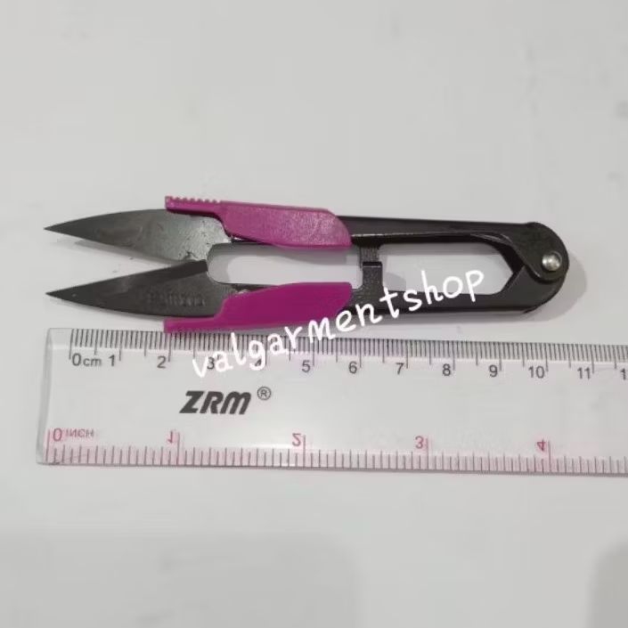 

GUNTING CEKRIS KECIL BUANG BENANG SANGAT TAJAM KUALITAS BAGUS HARGA 1 PCS