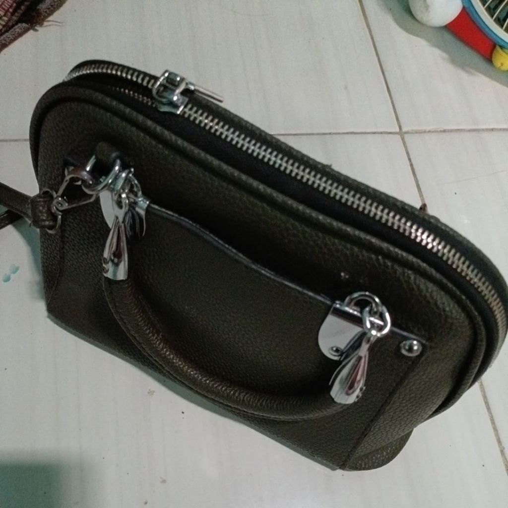 tas wanita bekas kulit bekas