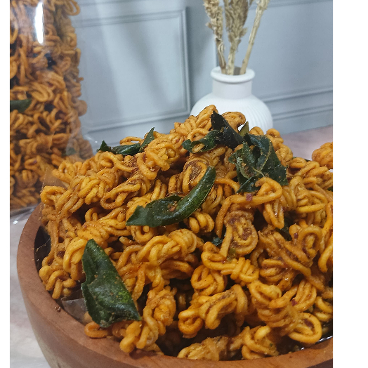 

Golden Cakery | Mie Gulung | Mie Uwel Pedas Daun Jeruk Renyah Gurih Kriuk