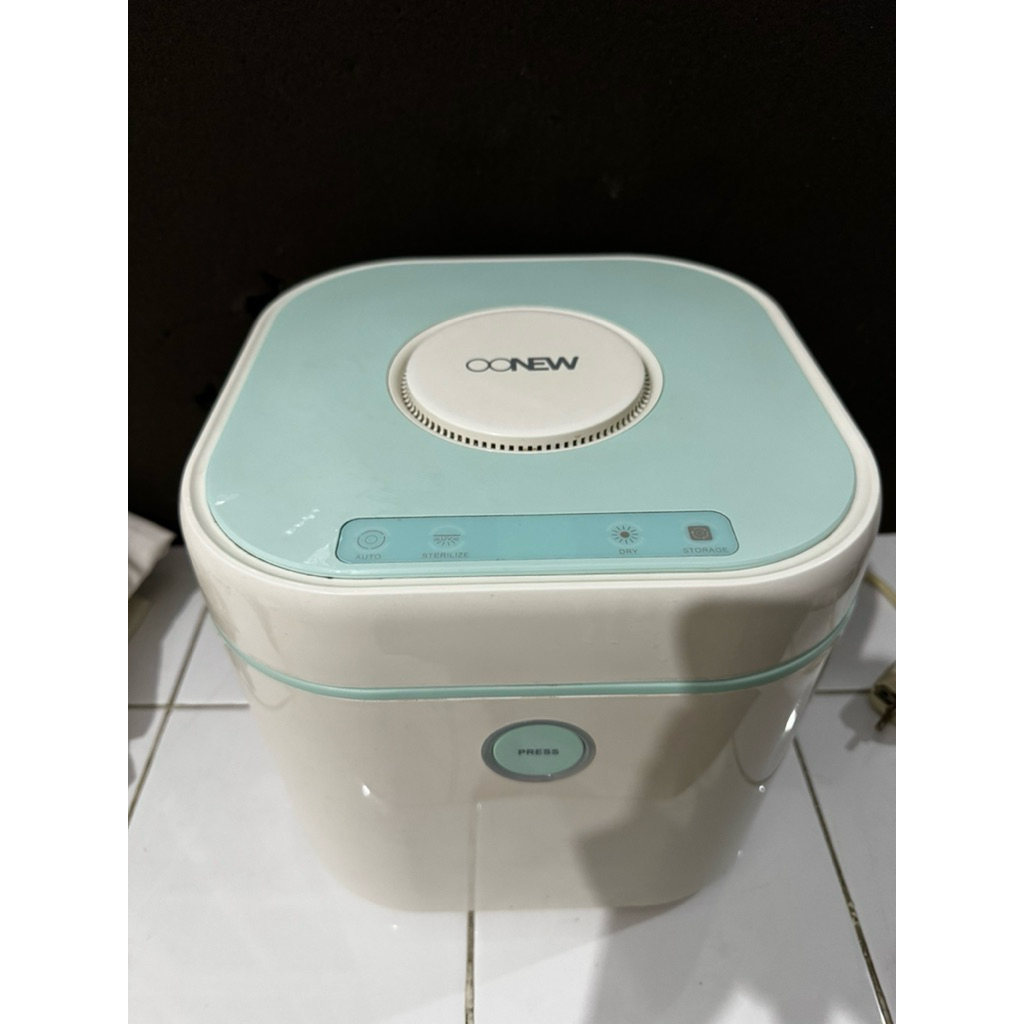 preloved Oonew Sterilizer kondisi bagus sekali