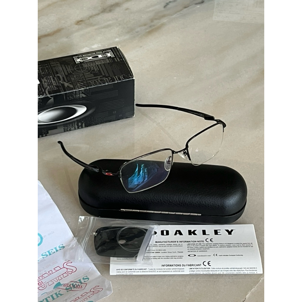 Oakley Gauge 3.2 frame kacamata