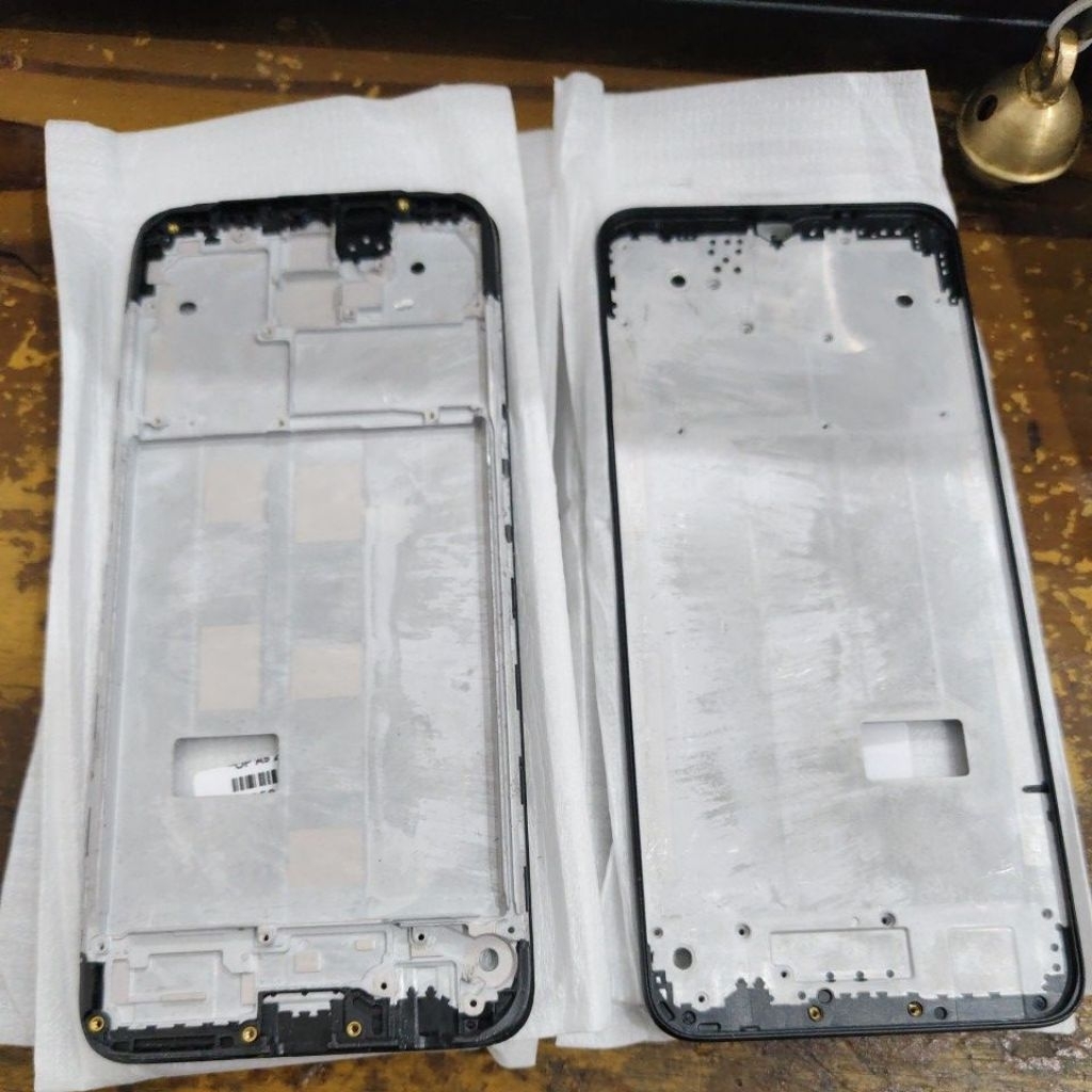 OPPO A9 2020 FRAME/DUDUKAN LCD