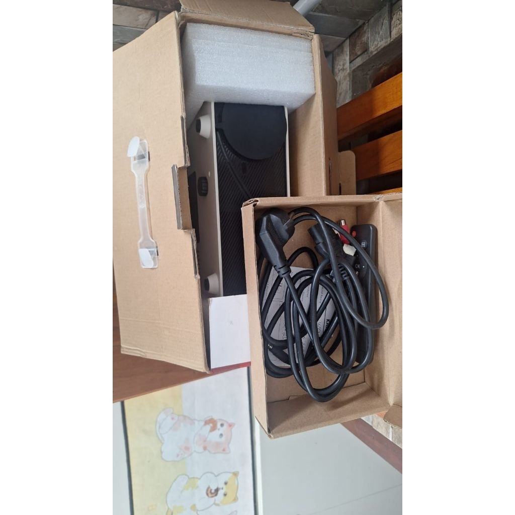 LCD Proyektor Portable