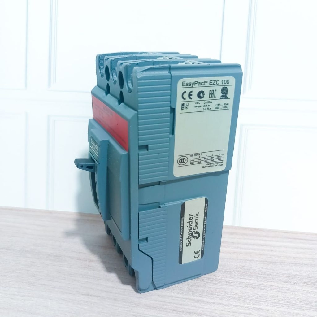 MCCB breaker Schneider second original 25a 30a 40a 50a 60a 75a 80a 100a