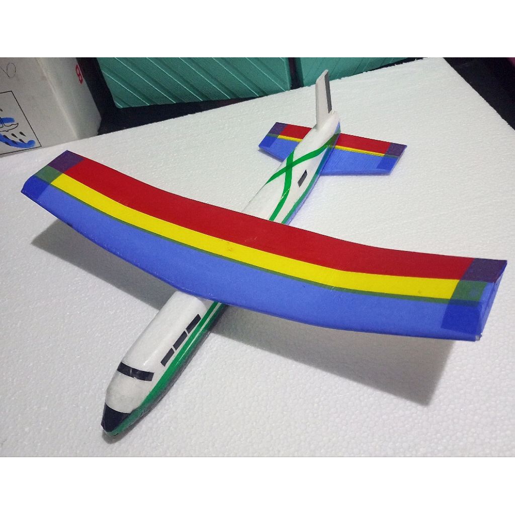 mainan pesawat gabus/styrofoam