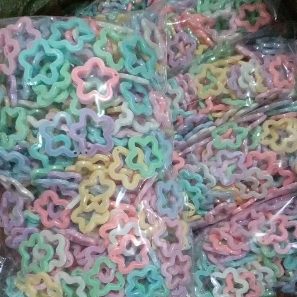 GANTUNGAN BOLONG PASTEL 1 PON