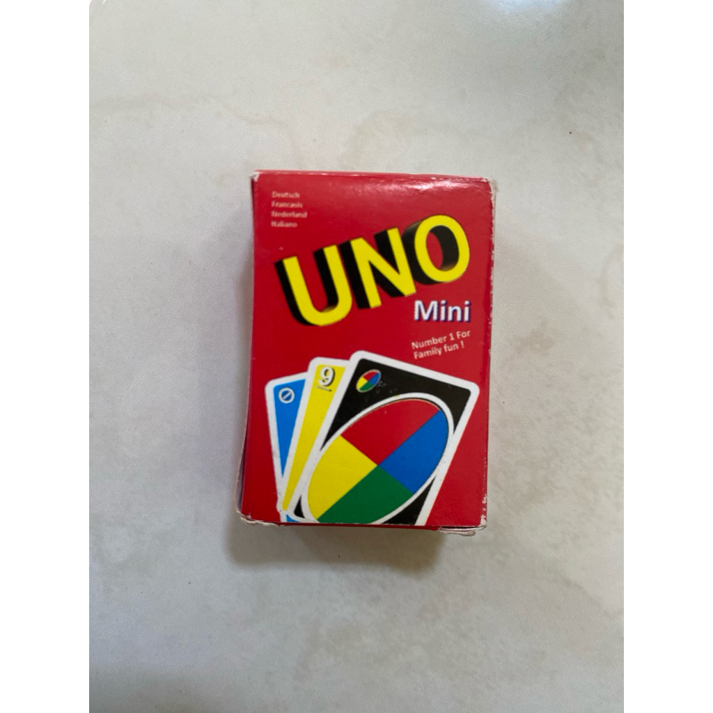 Kartu mainan UNO MINI
