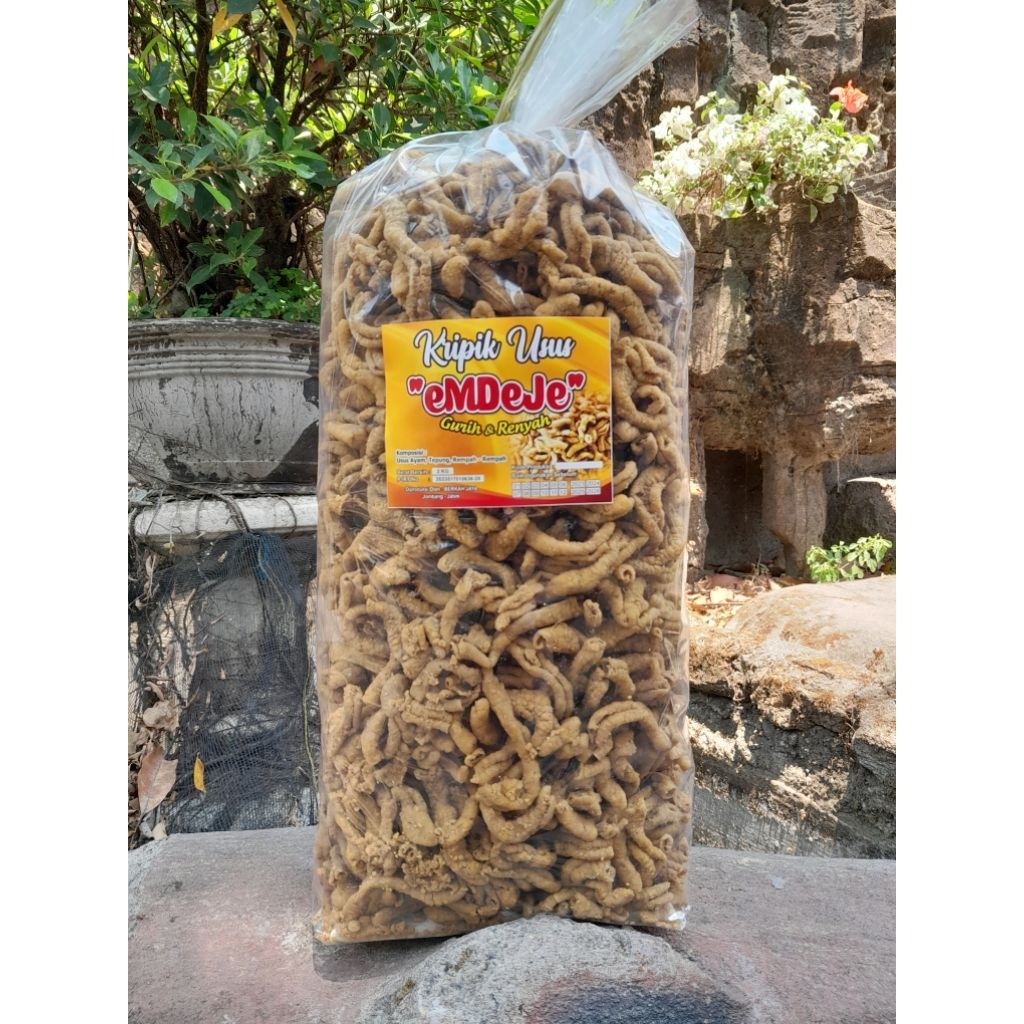 

kripik usus eMDeJe