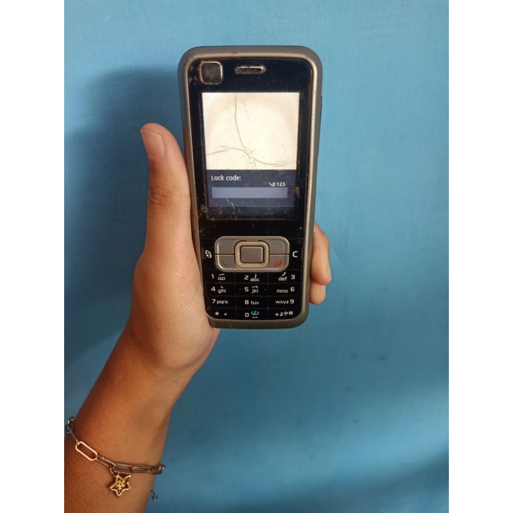 Nokia 6120c-1