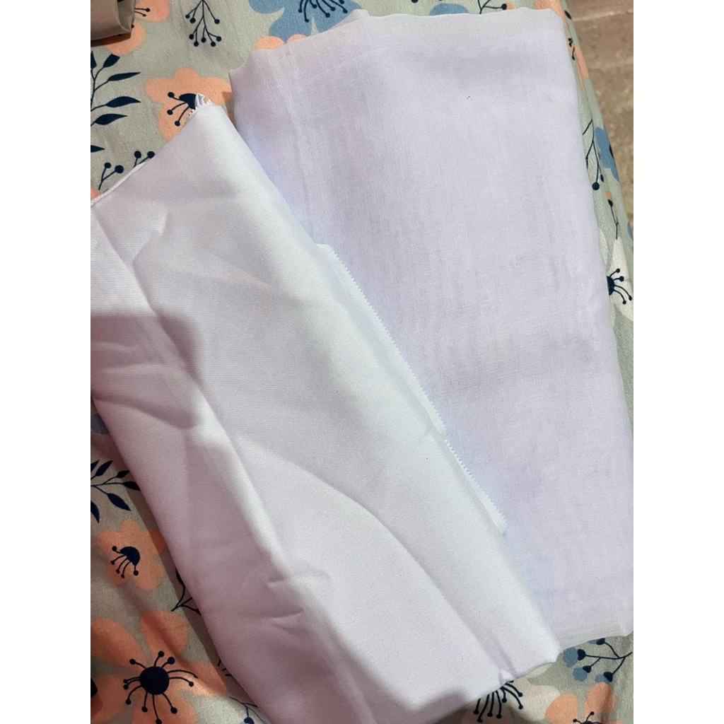 KERUDUNG PUTIH SEGIEMPAT PARIS DAN VOAL MIRACLE